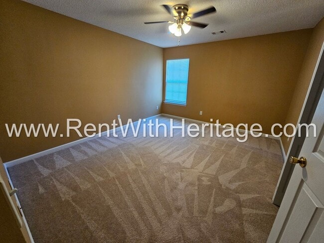 Building Photo - WOW!!! GORGEOUS HOME IN POPULAR CREEKSIDE SUBDIVSION / SWIM / TENNIS / UPGRADES GALLORE