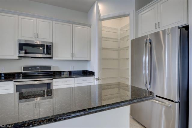 Building Photo - 12762 Fairington Way