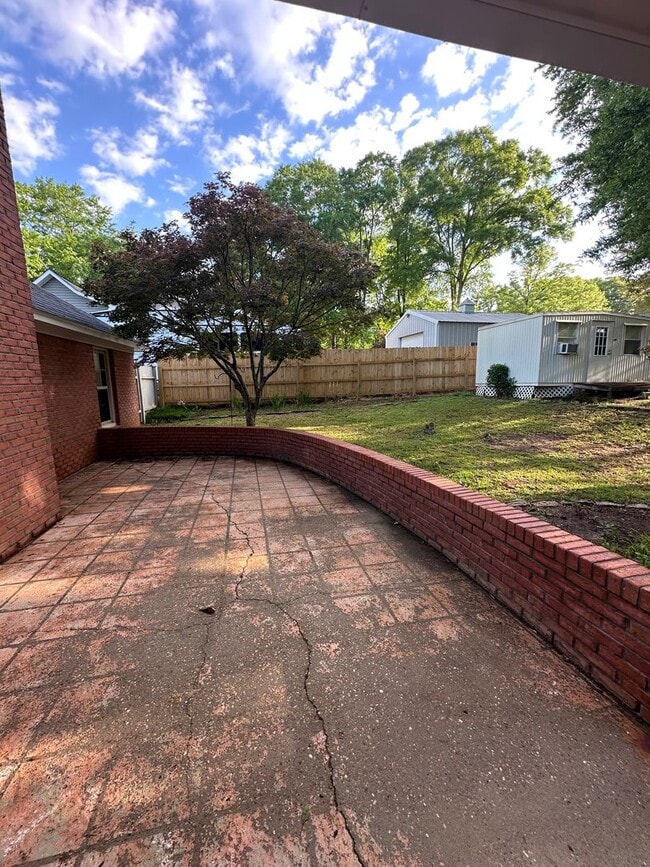 Building Photo - Valley Stream Subdivision!!