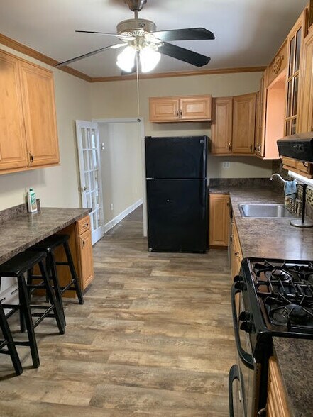 Kitchen - 693 Columbus Ave