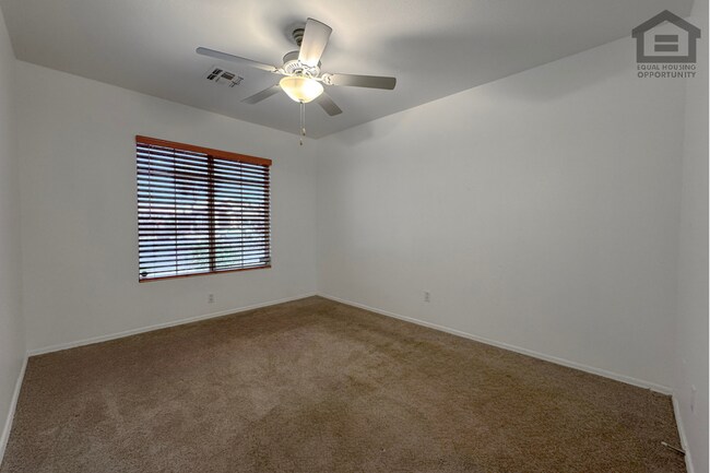 Building Photo - 11595 W Holly St