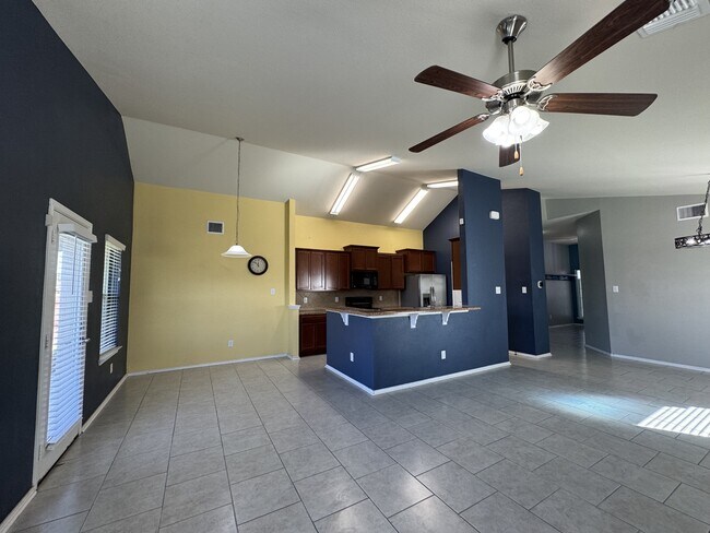 Building Photo - 1314 Starlight Dr