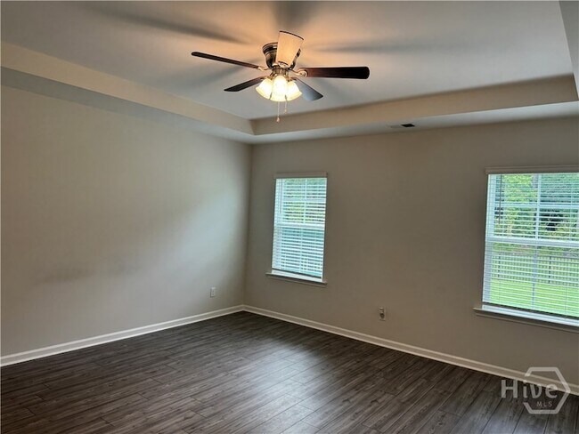 Building Photo - 148 Spring Hill Dr