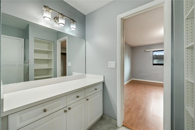 Building Photo - 6929 SW 110th Ave