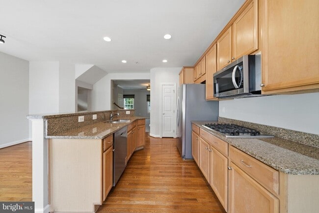 Building Photo - 8921 Amelung St