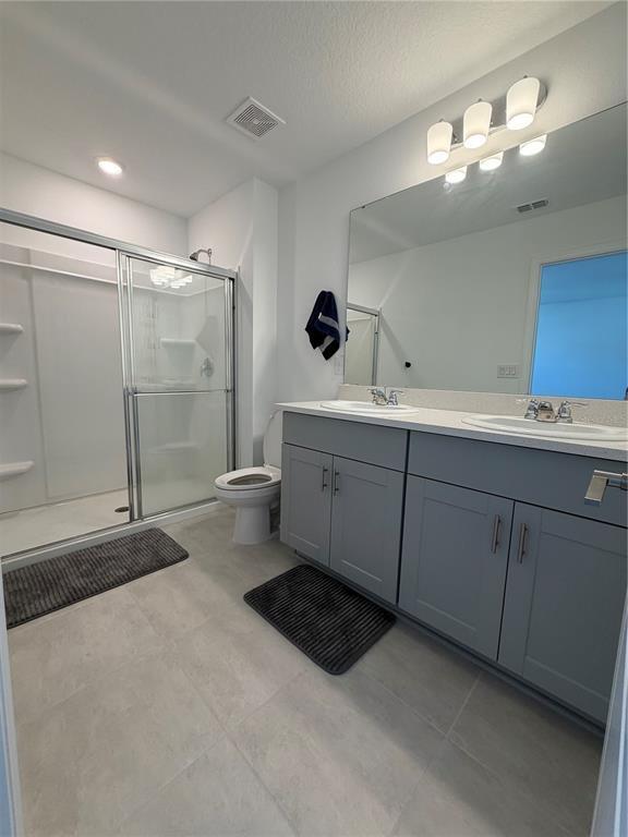 Building Photo - 2914 Canary Ave