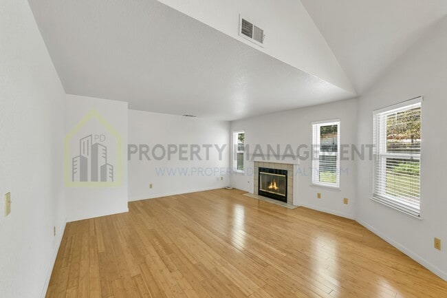 Building Photo - Spacious 4-Bedroom Home for Rent - $2800/m...