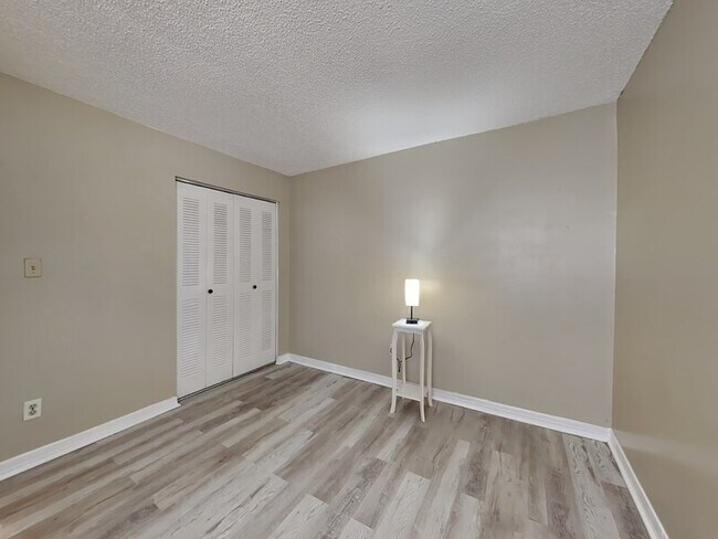 Building Photo - 3260 Candle Ridge Dr