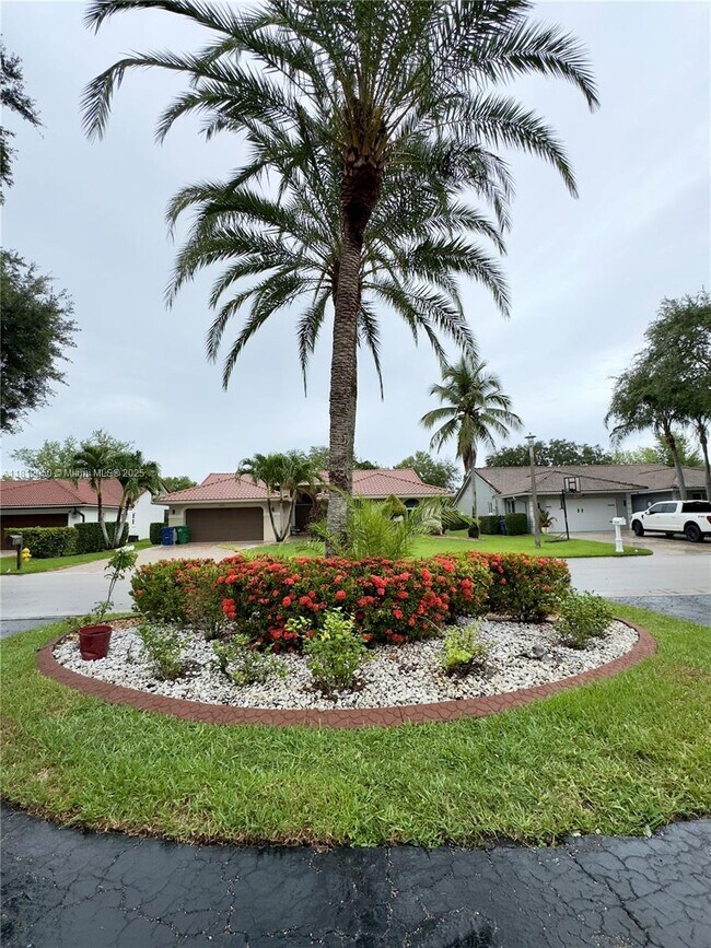 Building Photo - 5136 NW 99th Way