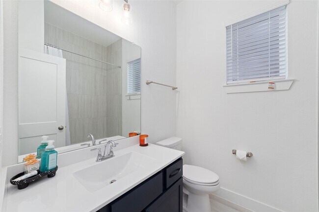 Building Photo - 21738 Meridian Duskywing Dr