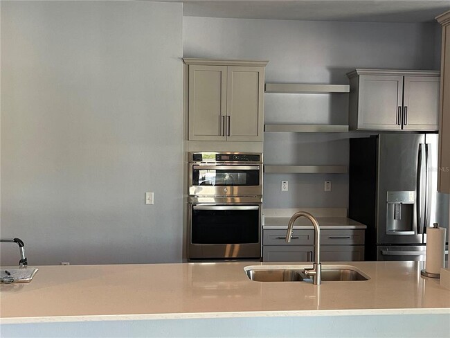 Building Photo - 9412 SW 67th Ln