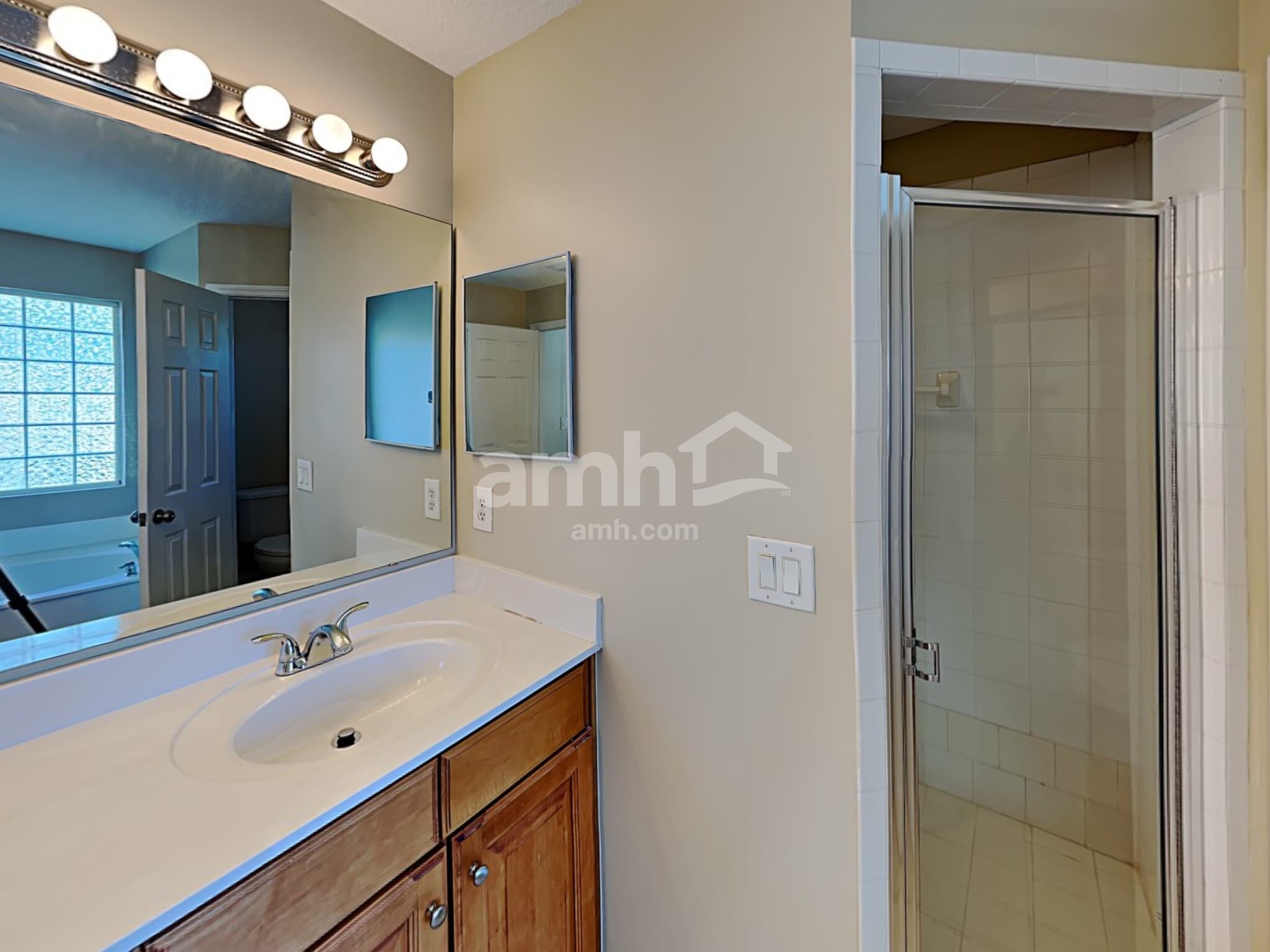 Building Photo - 651 Porto Cristo Ave