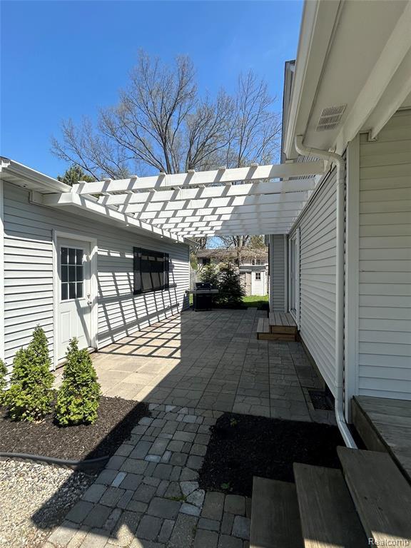 Building Photo - 3165 Chenoa St