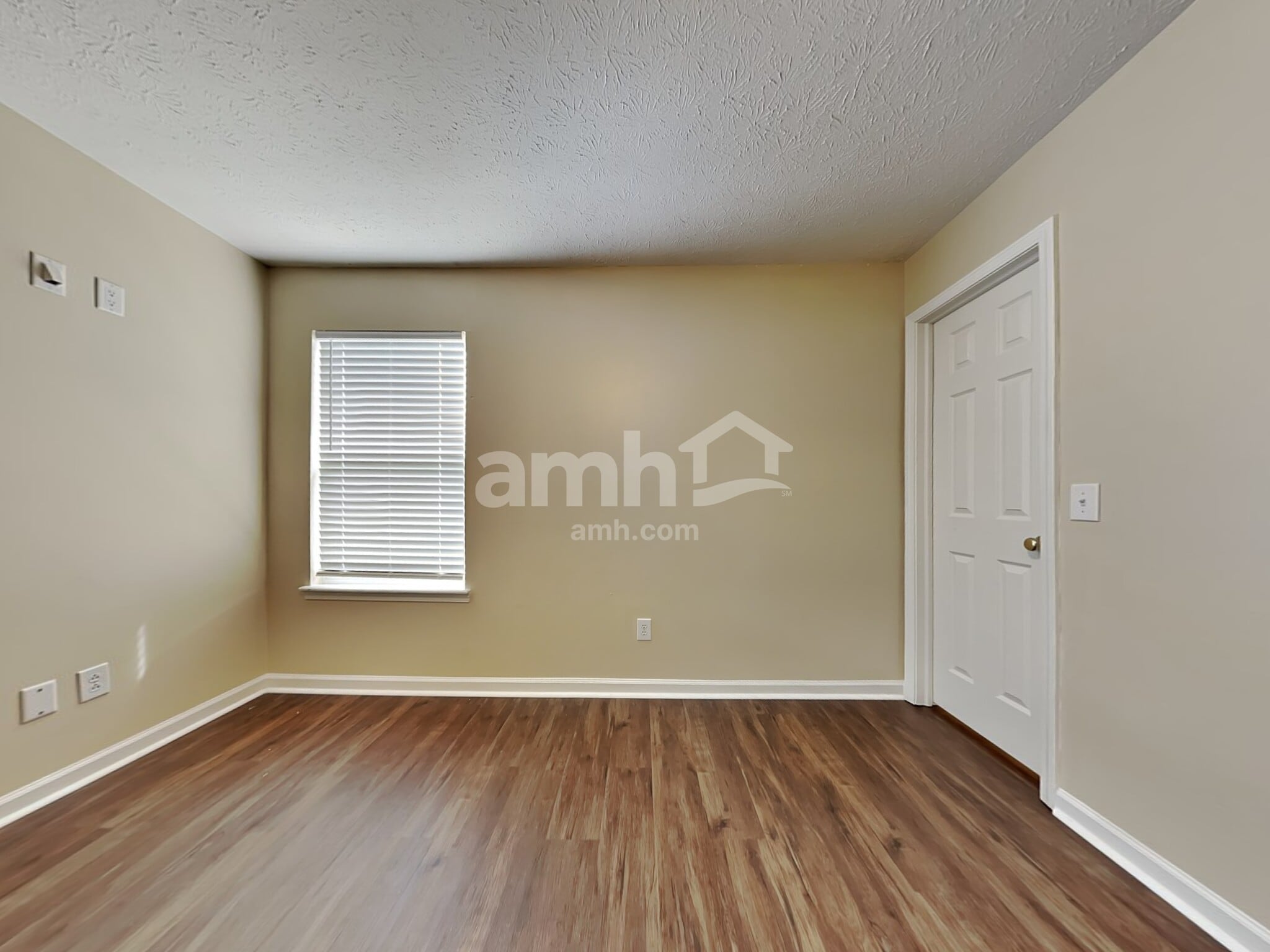 Building Photo - 5813 Columbia Cir