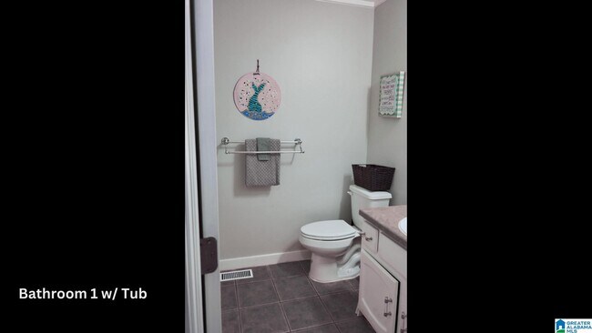 Building Photo - 1248 MacQueen Dr