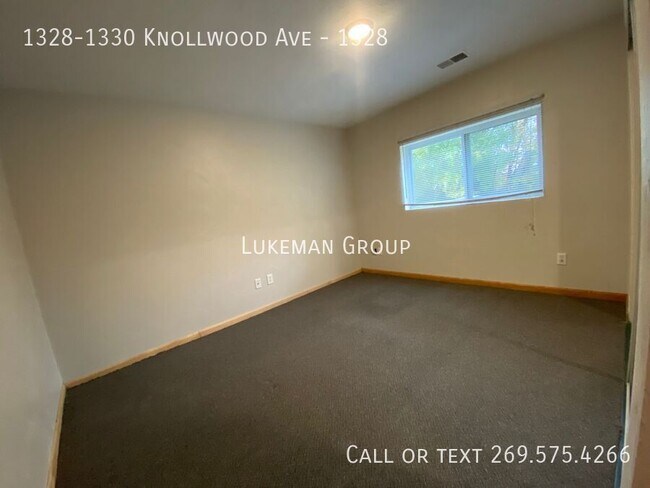 Building Photo - 1328-1330 Knollwood Ave-1328