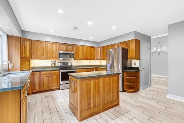 Building Photo - 155 Lakeview Ridge W