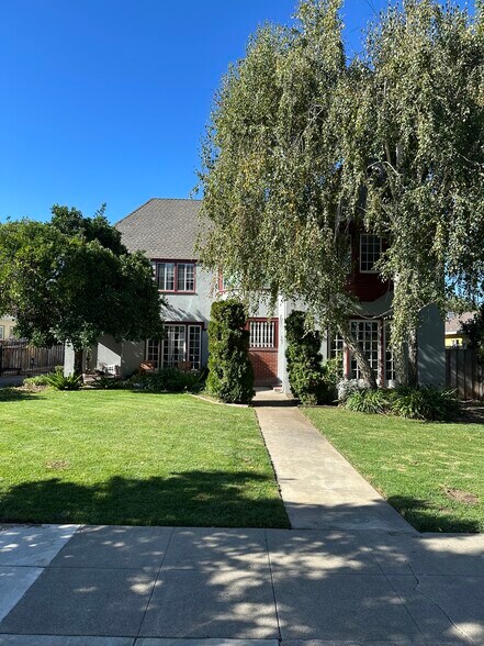 Building Photo - 507 S 15th St