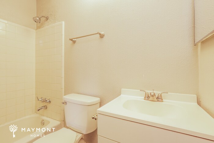 Building Photo - 3501 Custis Ct