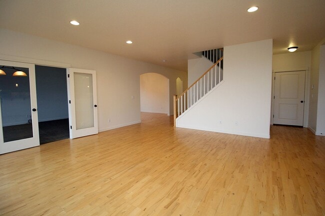 Building Photo - 15128 SE Nia Dr