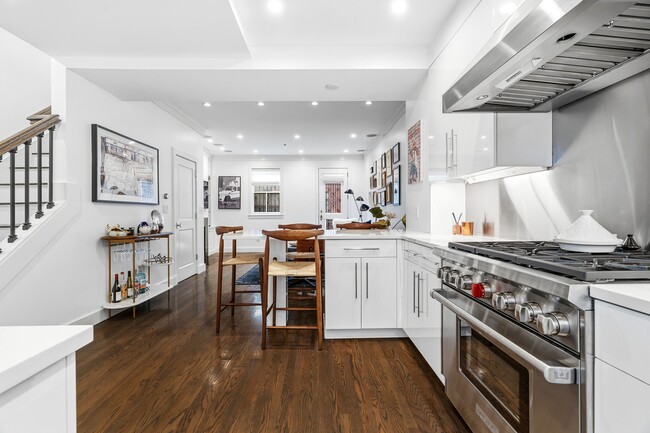 Building Photo - 348 Columbus Ave