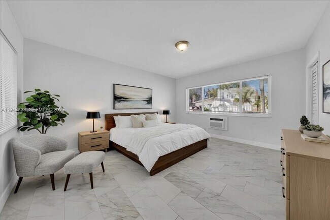 Building Photo - 1839 Funston St