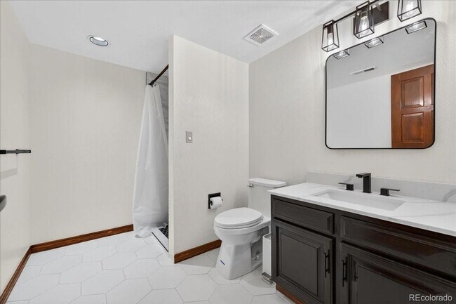 Building Photo - 10193 Meade Ct