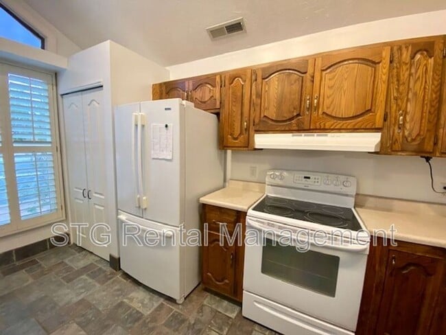 Building Photo - 1697 Stucki Dr