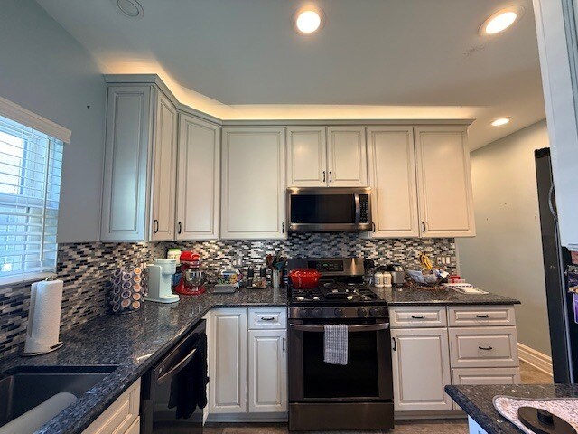 Building Photo - 202 Perry St