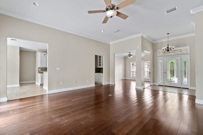 Building Photo - 4301 Hidden Lakes Dr