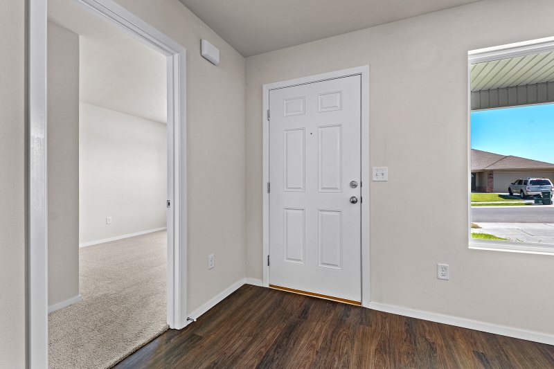 Building Photo - 2929 W McLaren Dr
