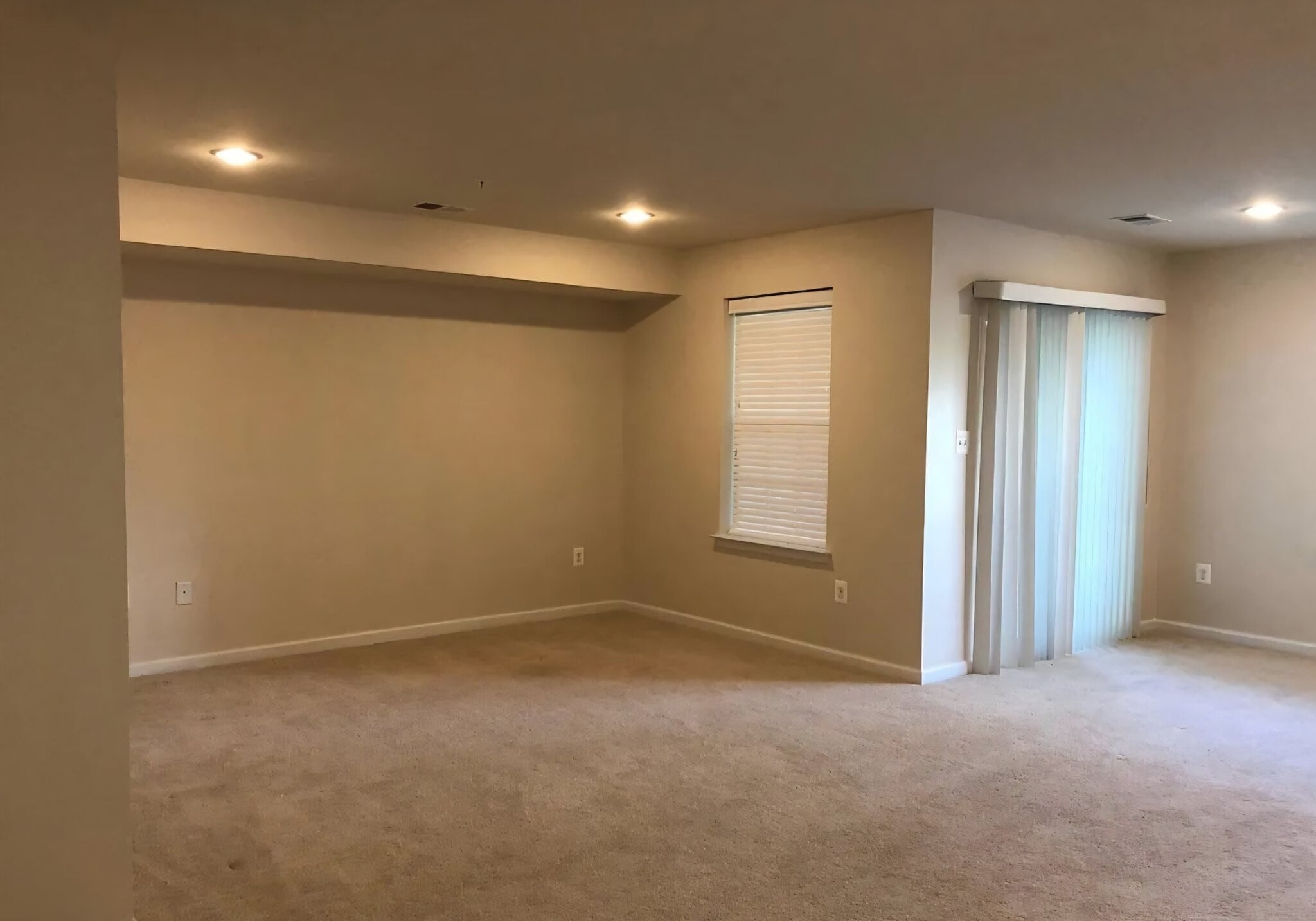Building Photo - 670 Highland Farms Cir
