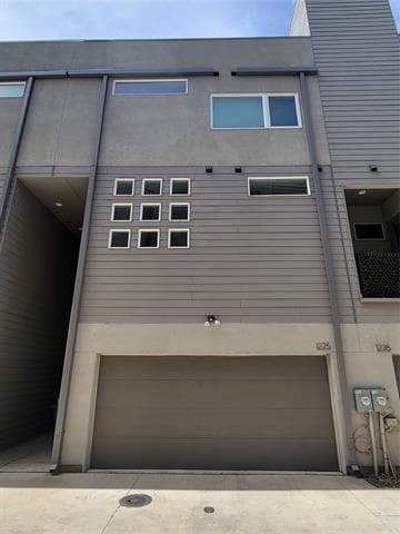 Building Photo - 1225 Hyde Ct