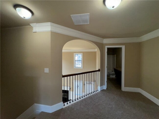 Building Photo - 352 Plymstock Dr