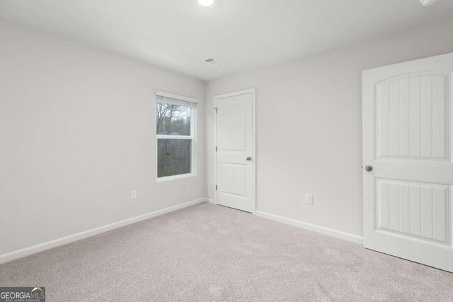 Building Photo - 5370 Swan Ln