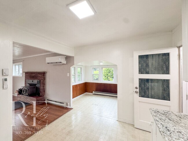 Building Photo - Charming Bremerton Rambler with Classic Warmth and Modern Comforts