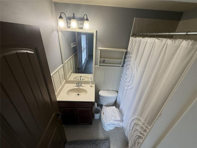 Building Photo - 1125 Walters Cir