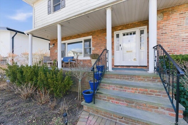 Building Photo - 1495 Bay Blvd