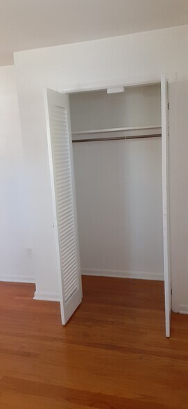Building Photo - 22 Hanifin Ave