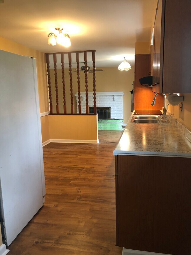 Building Photo - 11123 Prince Ln