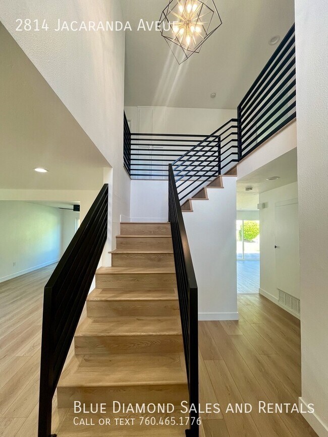 Building Photo - 2814 Jacaranda Ave