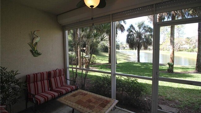Building Photo - 273 Robin Hood Cir
