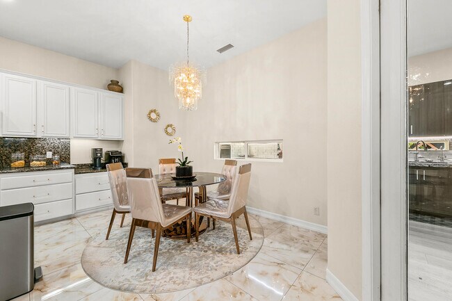 Building Photo - 46211 Roadrunner Ln