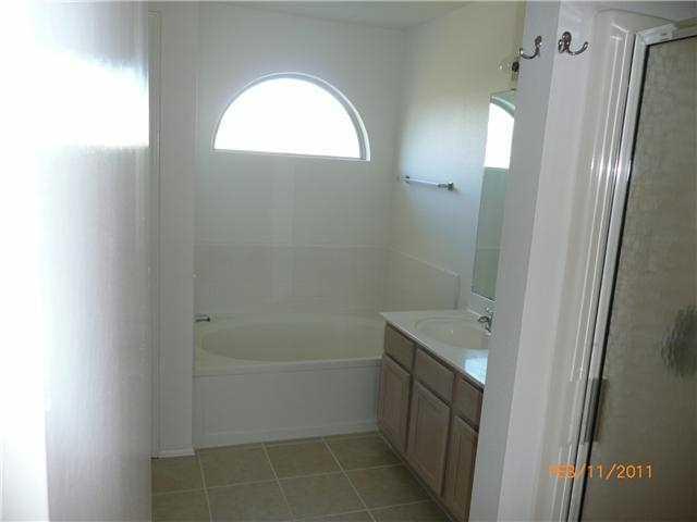 Building Photo - 810 Minturn Ln