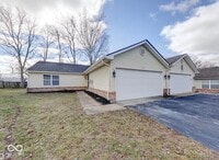 Building Photo - 7621 Orchard Village Dr