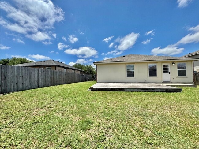Building Photo - 204 Woodley Rd