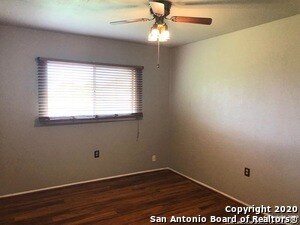 Building Photo - 11205 Champion Oak