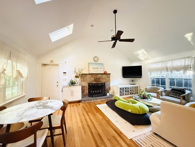 Building Photo - 37 Wildon Rd