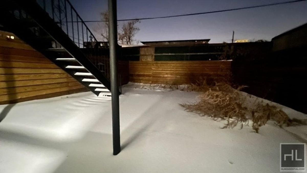 Building Photo - LINCOLN AVENUE