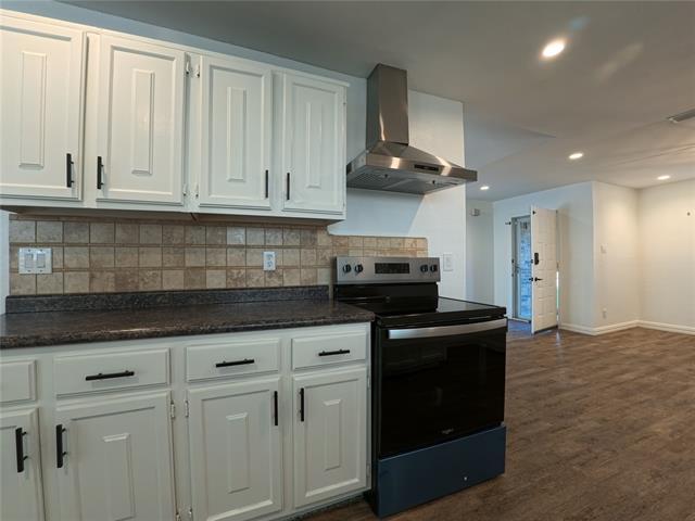 Building Photo - 1738 Hartford Dr